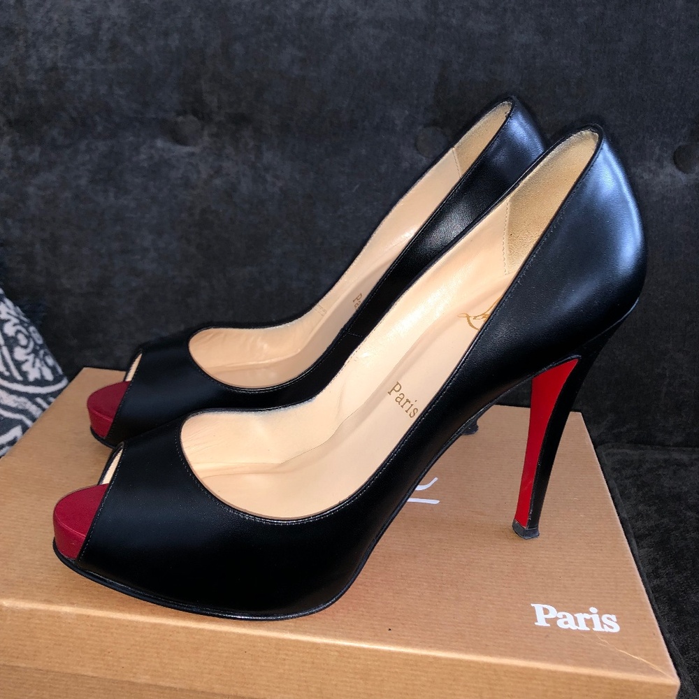 Christian Louboutin Very Prive 120calf/kid leather peep toe platforms size 39.5